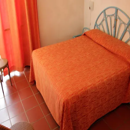 Elegant Sardinia For 4 Cannigione